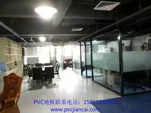 北京PVC地板施工全攻略 自流平与塑胶地板专业铺装要点