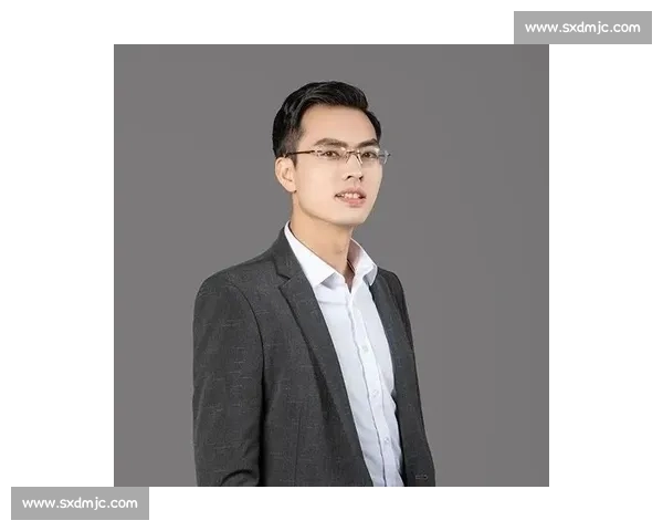 杨正vs刘奕巅峰对决全景解析与多维实力对比观察 杨正vs刘奕巅峰对决全景解析与多维实力对比观察